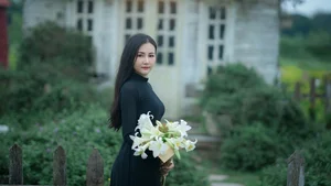 Captivating Beauty: Pure and Elegant Portraits of Modern Vietnamese Women - image 95