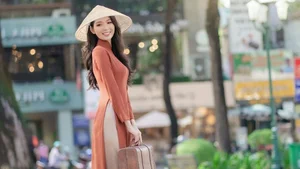 Captivating Beauty: Pure and Elegant Portraits of Modern Vietnamese Women - image 60