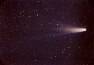 Fascinating Facts About Comets: Exploring the Mysterious Icy Travelers of Our Solar System and Their Cosmic Secrets - image 10