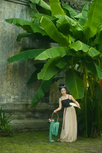 YiTuYu Art Language Vol.10625 Liu Qi Qi: Graceful Fashion Portraits - image 8