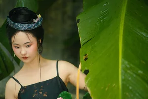 YiTuYu Art Language Vol.10625 Liu Qi Qi: Graceful Fashion Portraits - image 14