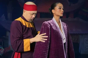 Designer Đức Hùng and Miss Universe H’Hen Niê Collaborate on New Fashion Project - image 3