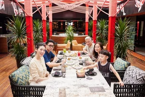Elegant Beauty of Runner-Up Tu Anh’s Mother Captivates Fans - image 3