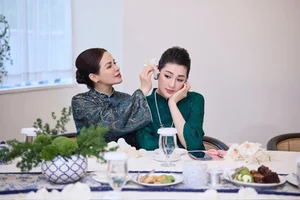 Elegant Beauty of Runner-Up Tu Anh’s Mother Captivates Fans - image 0