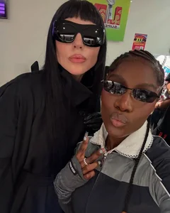 Hollywood's Biggest Stars Shine at Super Bowl 2025 - image 6