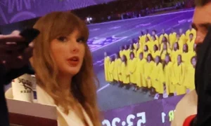 Hollywood's Biggest Stars Shine at Super Bowl 2025 - image 7