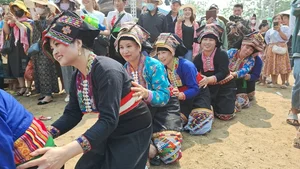 Discover the Vibrant Bun Huot Nam Water Festival of the Lao People in Dien Bien - image 10
