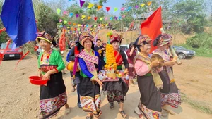 Discover the Vibrant Bun Huot Nam Water Festival of the Lao People in Dien Bien - image 0