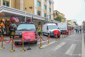 Modern Police Equipment Displayed Around Hanoi's Hoan Kiem Lake - image 0