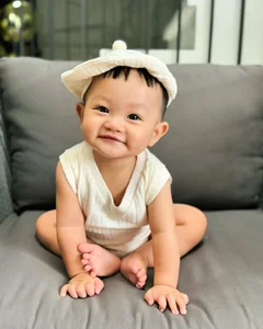 Cuong Do La’s Youngest Son Steals the Spotlight in New Family Photos - image 4