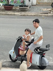 The Surprisingly Humble Daily Life of Business Mogul Cường Đô La - image 4