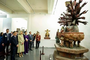 Cultural Diplomacy: First Ladies of Vietnam and France Visit Fine Arts Museum - image 3