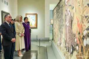 Cultural Diplomacy: First Ladies of Vietnam and France Visit Fine Arts Museum - image 7