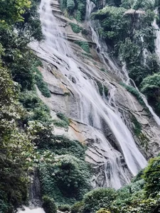 Trekking Nam Luc Waterfall: A Refreshing Summer Adventure Awaits - image 8