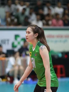 Behind the Net: The Daily Lives of Gen Z Volleyball Beauties - image 1
