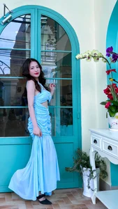 Gen Z Teacher Redefines Modern Educator Style with Custom Ao Dai - image 10