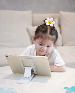 Vietnam’s Beloved 'National Baby' Pam Melts Hearts in New Gentle Photoshoot - image 4