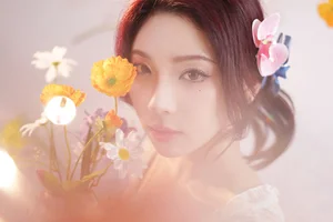 Artistic Portraits and Modern Style in Art Language Vol.7324 Rong Rong - image 18