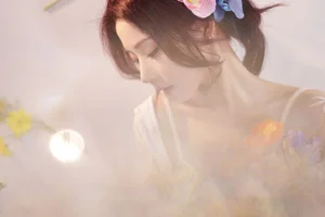 Artistic Portraits and Modern Style in Art Language Vol.7324 Rong Rong - image 26