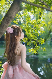 YiTuYu Art Language Vol.4929: Capturing the Ethereal Beauty of Nai Lao - image 2