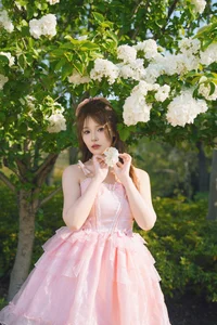 YiTuYu Art Language Vol.4929: Capturing the Ethereal Beauty of Nai Lao - image 4