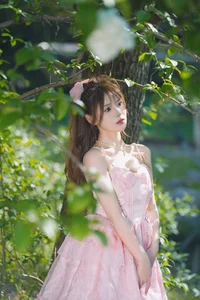 YiTuYu Art Language Vol.4929: Capturing the Ethereal Beauty of Nai Lao - image 14