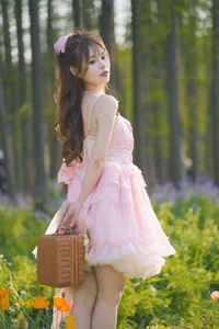 YiTuYu Art Language Vol.4929: Capturing the Ethereal Beauty of Nai Lao - image 6