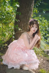 YiTuYu Art Language Vol.4929: Capturing the Ethereal Beauty of Nai Lao - image 9