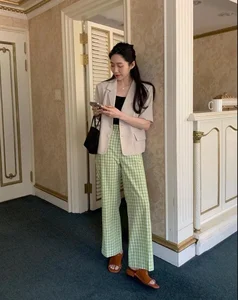 How to Style Short-Sleeved Blazers: Chic Autumn Fashion Guide for Women - image 0