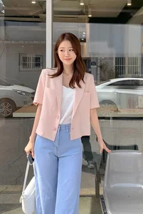 How to Style Short-Sleeved Blazers: Chic Autumn Fashion Guide for Women - image 3