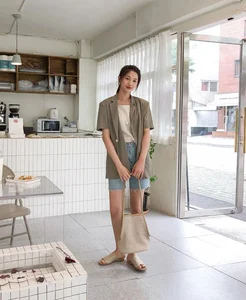 How to Style Short-Sleeved Blazers: Chic Autumn Fashion Guide for Women - image 9
