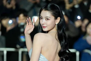 Top 10 Most Beautiful Korean Actresses of 2026: IU Leads Song Hye Kyo - image 7