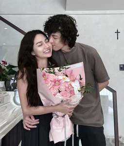 Inside the Private Wedding of the Million-Dollar Livestream Star - image 5