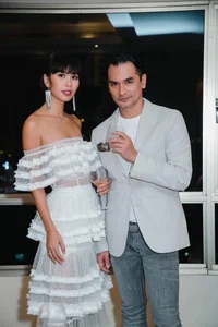 The Lasting Friendship Between Vietnamese Supermodels Ha Anh and Vu Duc Hai - image 5