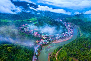 Discover the Scenic Landscapes of Ho Van Cuong's Beautiful Hometown - image 2