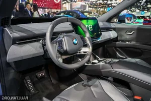 BMW iX3 2026: The Electric SUV with 805km Range Arrives in SE Asia - image 7