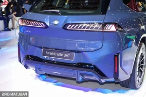 BMW iX3 2026: The Electric SUV with 805km Range Arrives in SE Asia - image 14