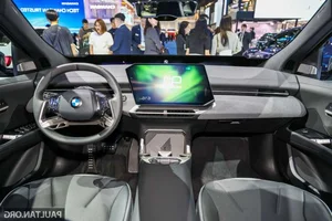 BMW iX3 2026: The Electric SUV with 805km Range Arrives in SE Asia - image 6