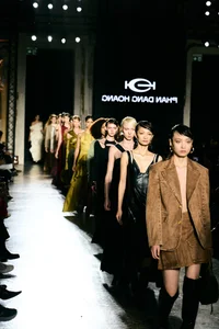 Phan Dang Hoang Shines with Vietnamese Inspiration at Milan Fashion Week - image 6