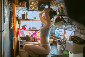 Korean Model Inah Captivates Fans with Stunning Visuals and Style - image 9