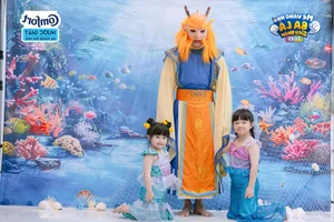 Dương Lâm Goes Viral with Hilarious Cosplay on 'Mẹ Vắng Nhà Ba Là Siêu Nhân 2025' - image 6