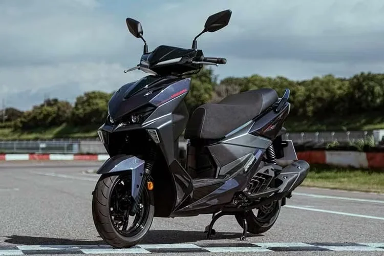 SYM Launches JET SL 2026 Scooter to Challenge Honda Vario and Yamaha NVX