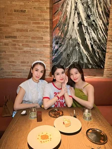 NSND Lan Huong Judges Competition While Khanh Thi Celebrates Daughter's First Birthday - image 1