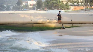 The Environmental Crisis: Messy Beaches in Mui Ne - image 6