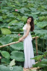 Trang Sunhi Stunning Ao Yem and Lotus Flower Photoshoot Gallery - image 19