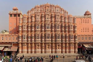 Inside Hawa Mahal: Jaipur’s Palace of Winds with 953 Windows - image 2