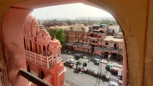 Inside Hawa Mahal: Jaipur’s Palace of Winds with 953 Windows - image 0