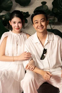 Beauty Queens Dazzle in All-White Outfits at VUNGOC&SON Fashion Show - image 9