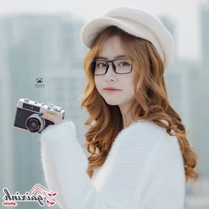Aesthetic Glasses Fashion: Stunning Portraits of Angelic Girls Wearing Eyewear - image 0