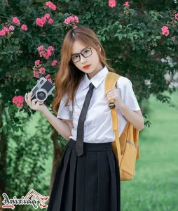 Aesthetic Glasses Fashion: Stunning Portraits of Angelic Girls Wearing Eyewear - image 22